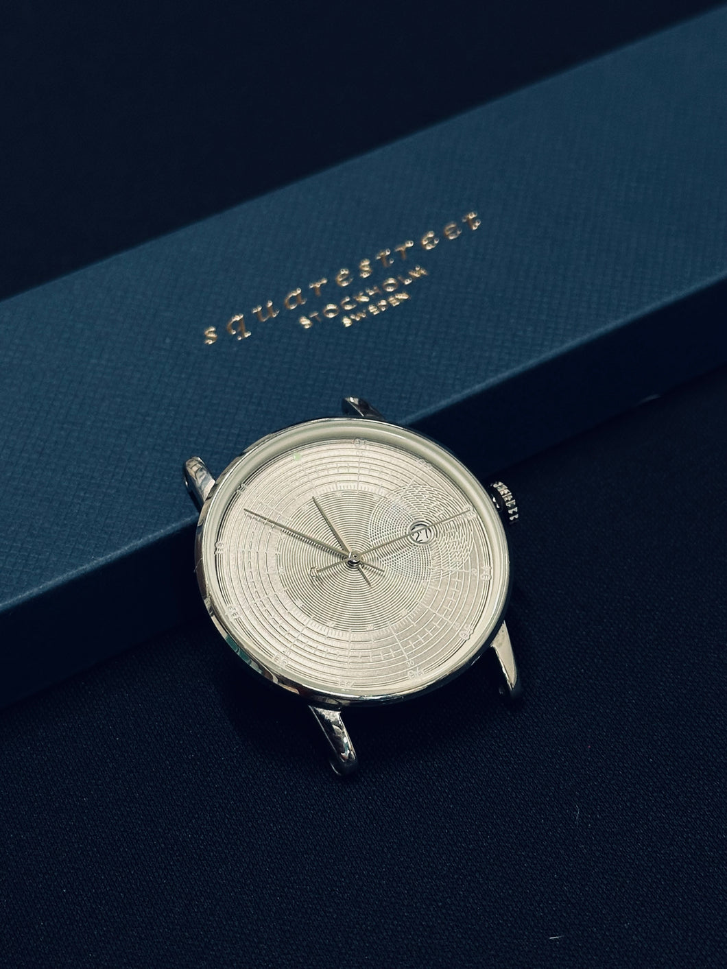 Silver/Silver Plano (Factory Refurbished)