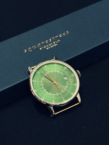 Silver/Green Plano (Factory Refurbished)